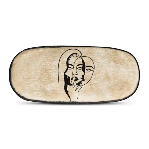 طرح هنری صورت دختر برای چشم بند خواب کورال